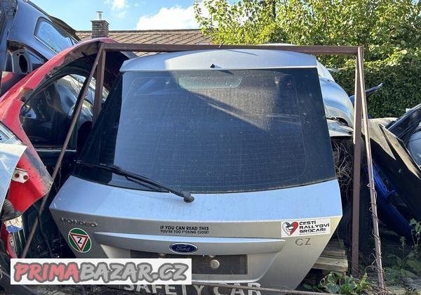 Páté dveře 3 Mondeo sedan