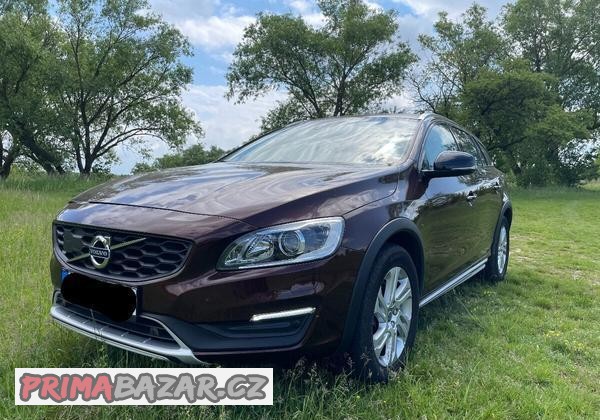 VOLVO V60, D4 2,4 - 39tis.km, r.v. 2018, TOP STAV