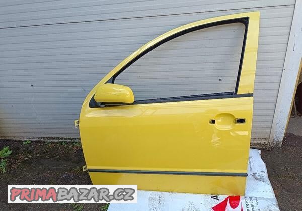 Fabia RS přední levé žluté