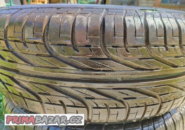 Prodám pneu 195 60 R15