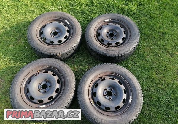 Prodám zimní kola velikost R15