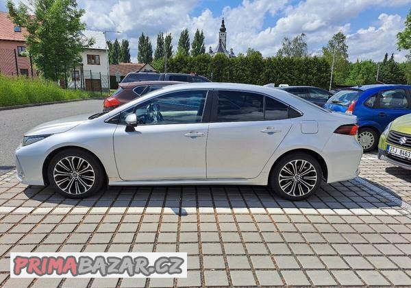 Toyota Corolla sedan 1.6 Executive