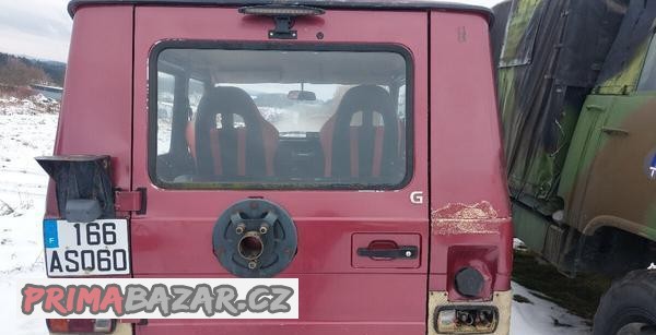 Mercedes G - držák rezervy