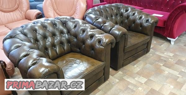 chesterfield-styl-kozena-dvojfarebna-sedacka