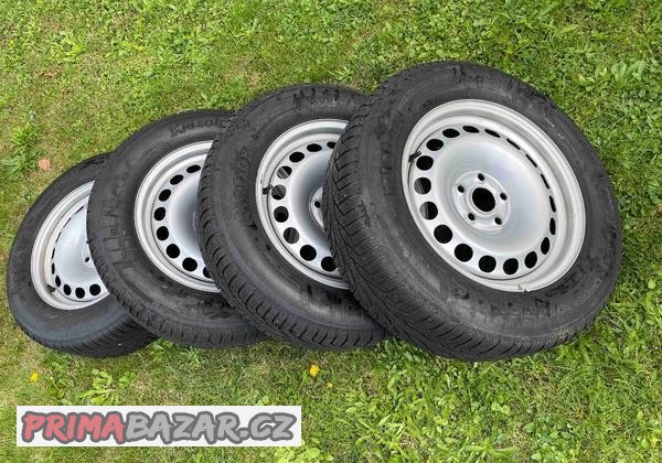 4 ocelové kola VW + 4 Zimni gumy 215/65 R16 Kléber Krisalp