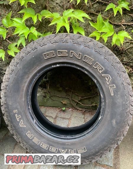 Pneu General Grabber AT2 225/75 R16 108S