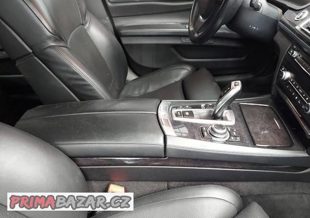 BMW 750i interiér, karosárske diely, polky, štvrťky