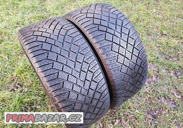 2x Zimní pneu Continental Viking 7 - 245/45 R18 XL - 90%