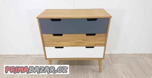 komoda-z-masivniho-borovicoveho-dreva-marckeric-cusco