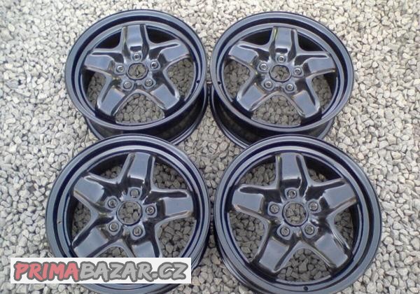 16 plechové disky VW Golf V,VI,Touran,Octavia II,Audi A3