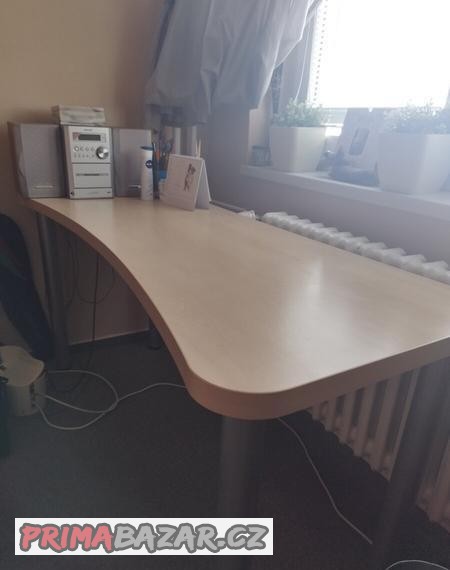Kancelářský/psací stůl