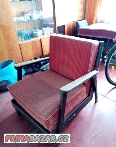 stare-rozkladaci-kreslo