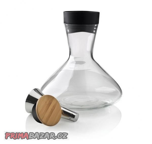 Dekantovací karafa na víno
