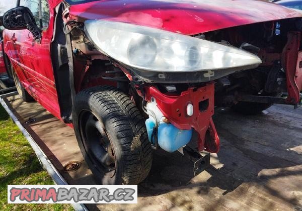 Prodám veškeré náhradní díly z Peugeot 207