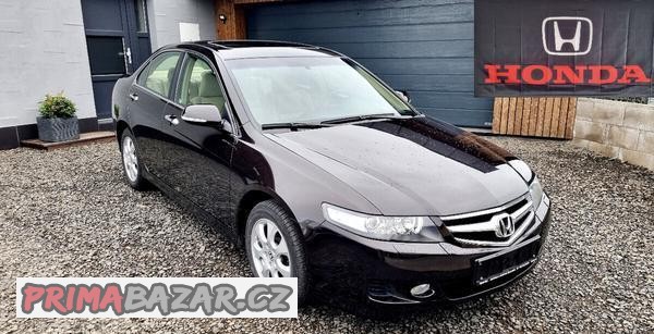 Accord 2,0i-Vtec 103 tis km, zánovní stav servis STK