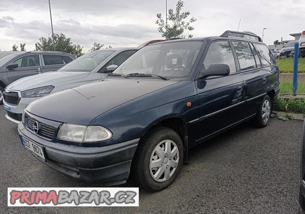 Astra com. 1,4i 44kw rok výroby 2001