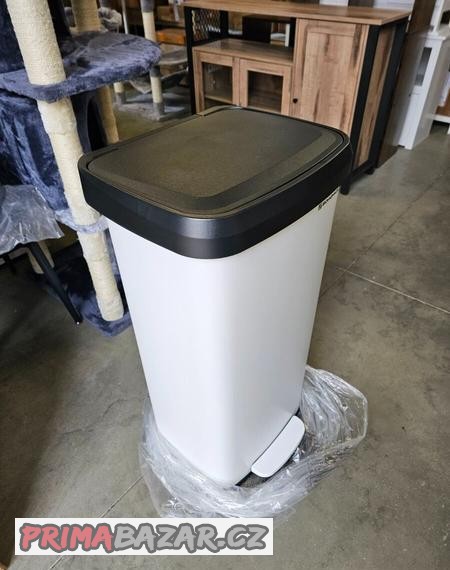 NOVÝ ODPADKOVÝ KOŠ V BÍLÉ- ČERNÉ A NEREZ 68 LITRŮ