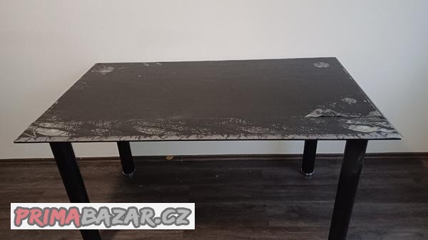 skleneny-jidelni-stul-140x80x75cm