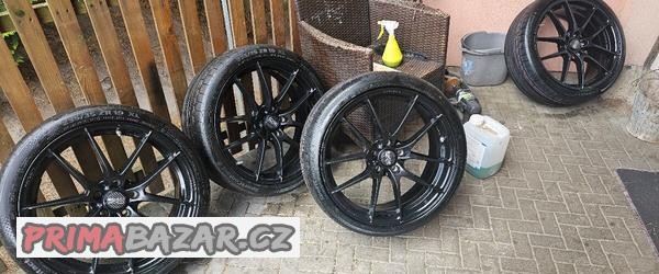 OZ Racing Leggera HLT  R19 Gloss black
