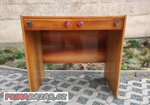 retro-toaletni-stolek-femina-70-leta