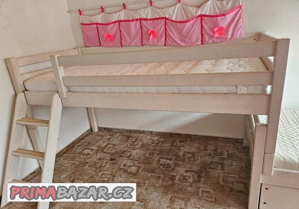 domestav-posuvne-vyvysene-postele