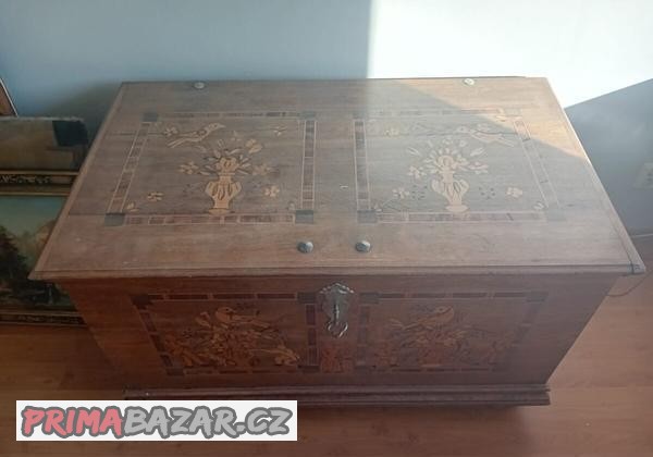 starozitna-truhla