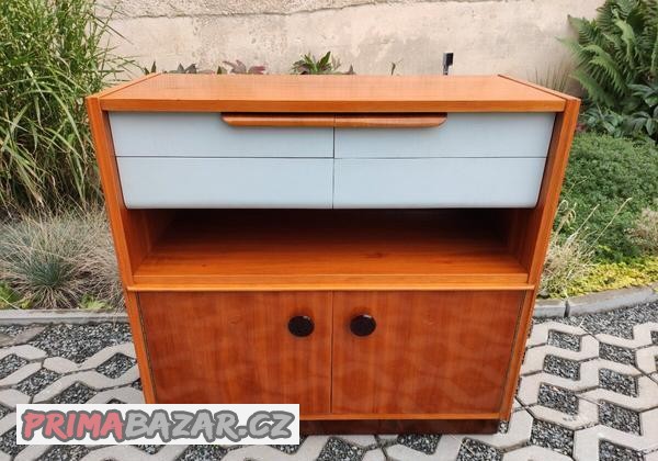 retro-komoda-skrinka-up-zavody-bucovice-70-leta