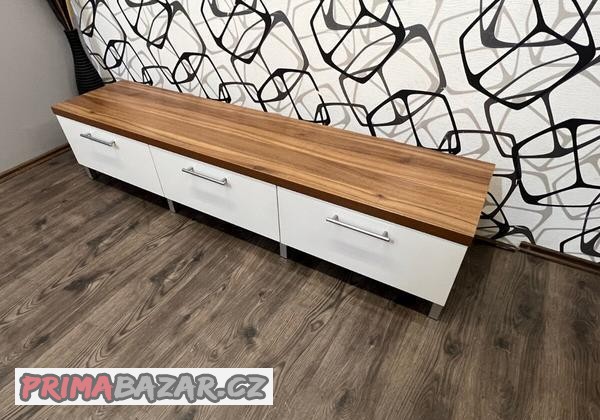 komoda-sary-pod-tv
