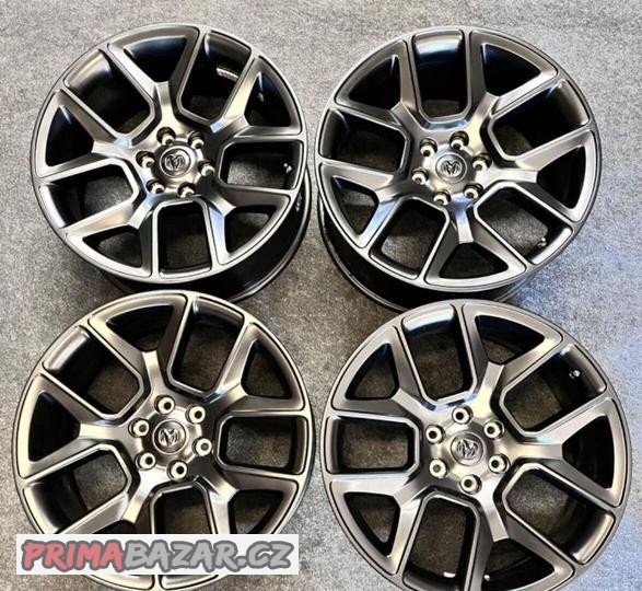 6x139.7 R22 originál alu Dodge Ram 1500 - pouze 300 km TOP