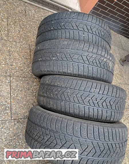 Zimní pneu Pirelli 235 /55 R18