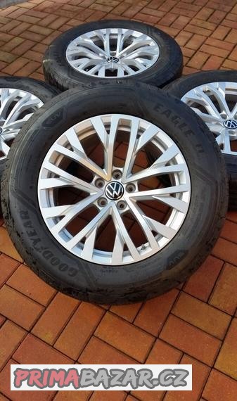 ALU kola Volkswagen / Audi 5x112 R18 pneu 235/65/18 4x6,5mm