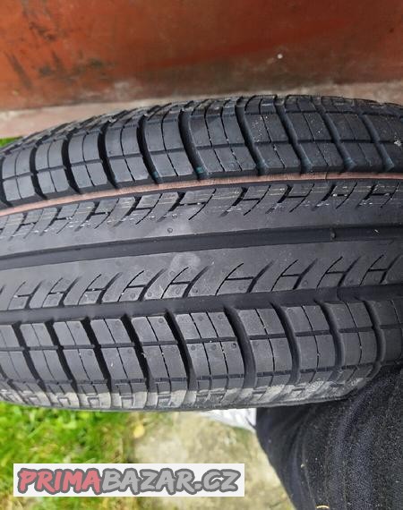 Prodám rezervní kolo na Ford fiesta 14