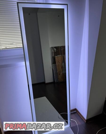 led-zrcadlo