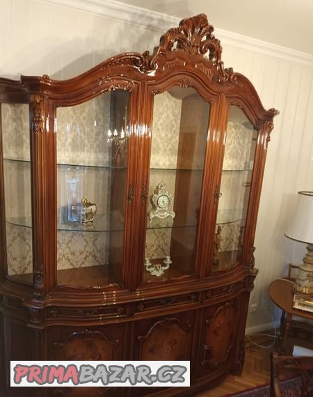 minotti-luigi-benigno-luxusni-nabytek-vitrina-komoda