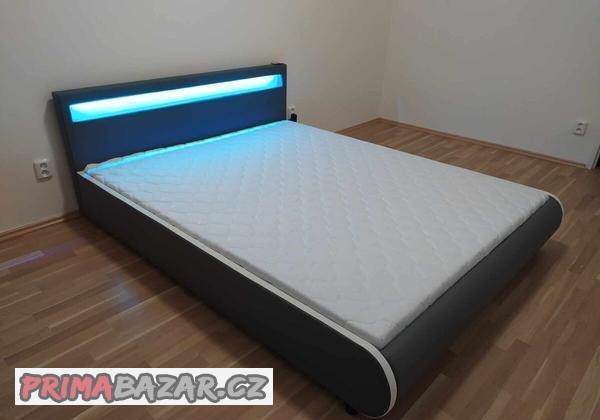 postel-dizajnova-z-eco-kuze-s-led-osvetlenim