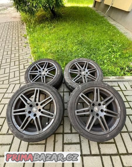 Alu kola rozteč 5x112 r17 letní pneu 225/45