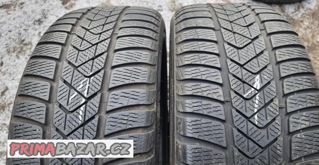 Zimní pneu 225/45/18 Pirelli