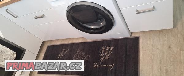 krasny-koberec-pod-kuch-linku-dlouhy-150cm