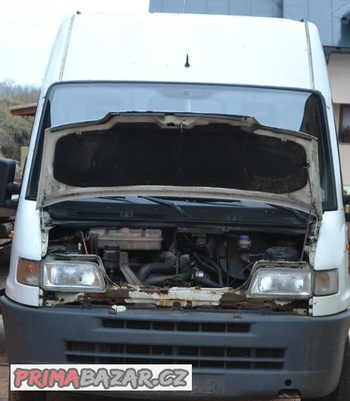 Peugeot Boxer 2,5 tdi r.v. 99 , přední nárazník  etc. DJ5TED