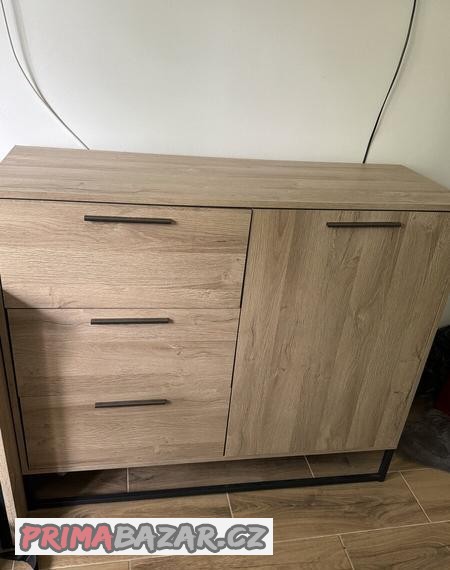 Komoda a PC/psací stůl