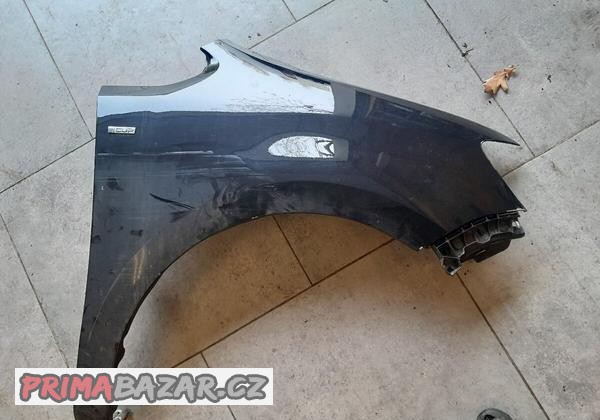 VW Sharan - pravý přední blatnik