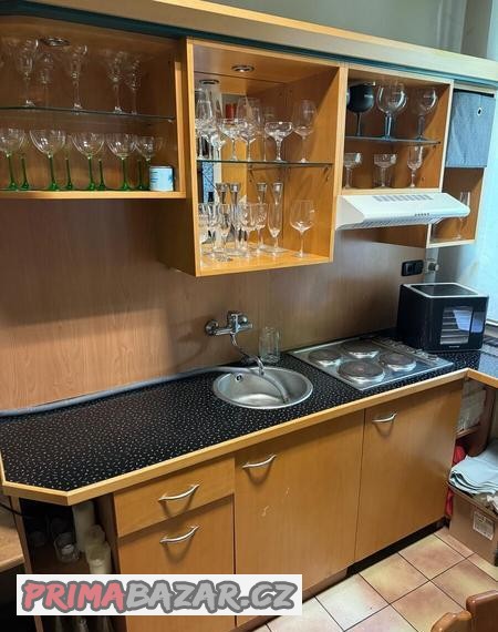 Zarizeni kuchyně a baru