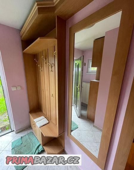 dreveny-vesak-a-botnik-souprava-se-zrcadlem