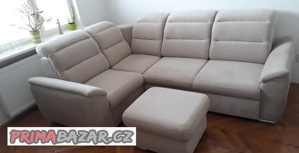 rozkladaci-sedaci-souprava-a-taburet-s-uloznym-prostorem
