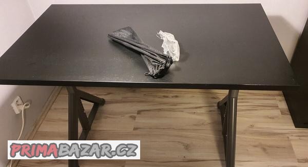 psaci-stul-vyskove-nastavitelny-ikea-120-x-70-cm-cerny
