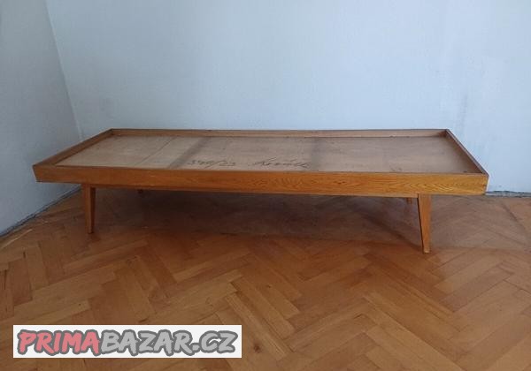 retro-podnoz-postele-valendy