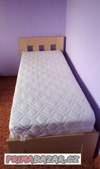matrace-postel-a-pevny-rost