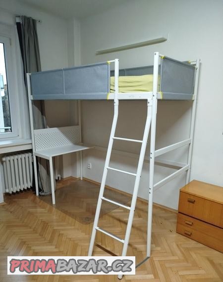 vyvysena-postel-se-stolkem-ikea-vitval