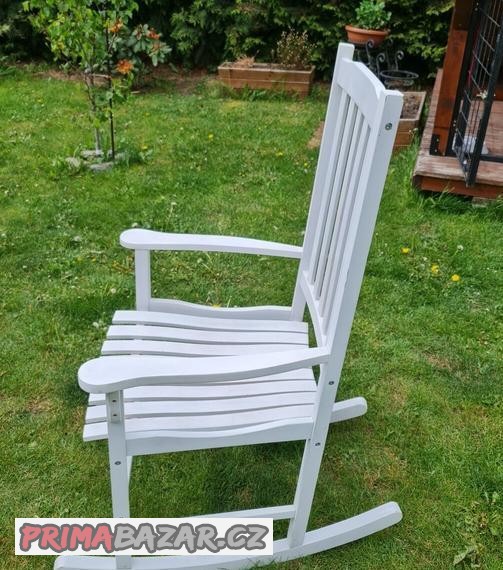 houpaci-kreslo
