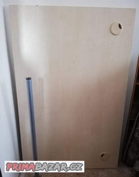 Deska k psacímu stolu